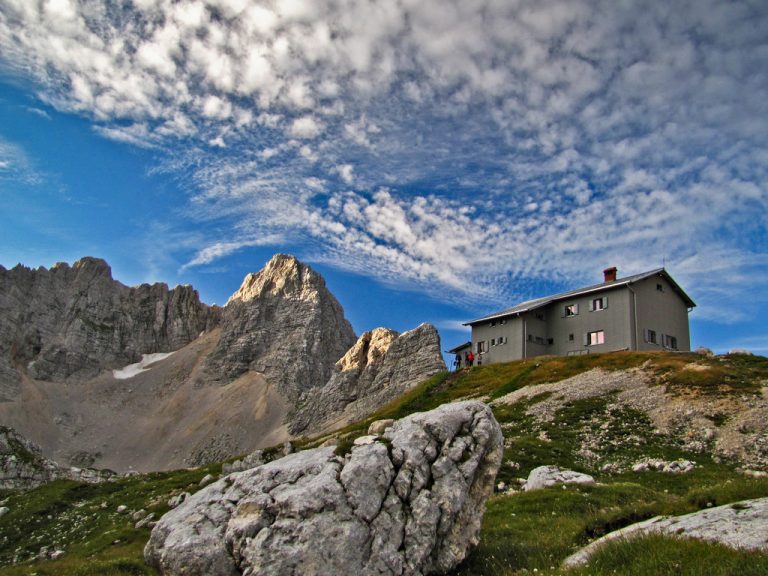 Bili smo na Pogačnikovem domu na Kriških podih!